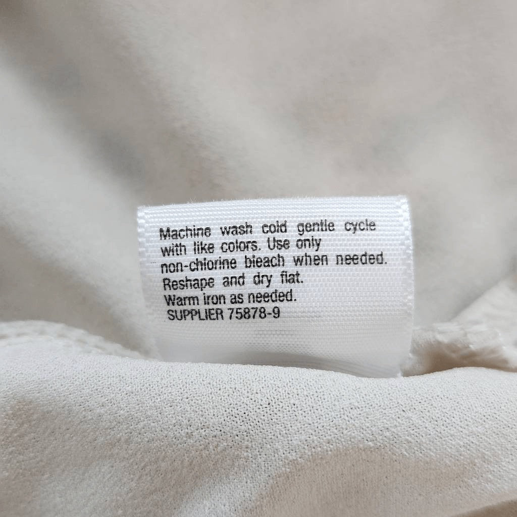 St. John's Bay Cream Sweater Size Medium Tan Oatmeal Sweater