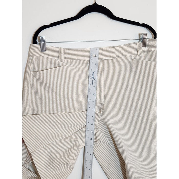 Liz Claiborne Tan and White Seersucker Stripe Audra Shorts Size 14