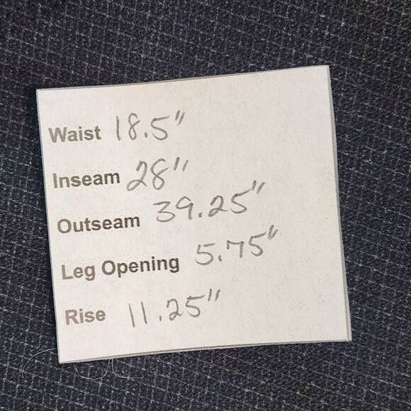 DKNY Black Pull-on Stretch Pants Size XL Gray and Black Diamond Ankle Pants