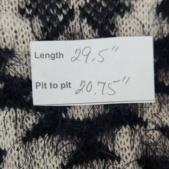 Gianni Binni Black Oversized Aztec Sweater Size Small Fuzzy Eyelash Sweater