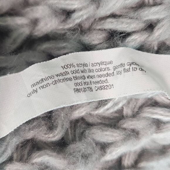 Aeropostale Gray Chunky Knit Scarf One Size Light Gray Knit Infinity Scarf