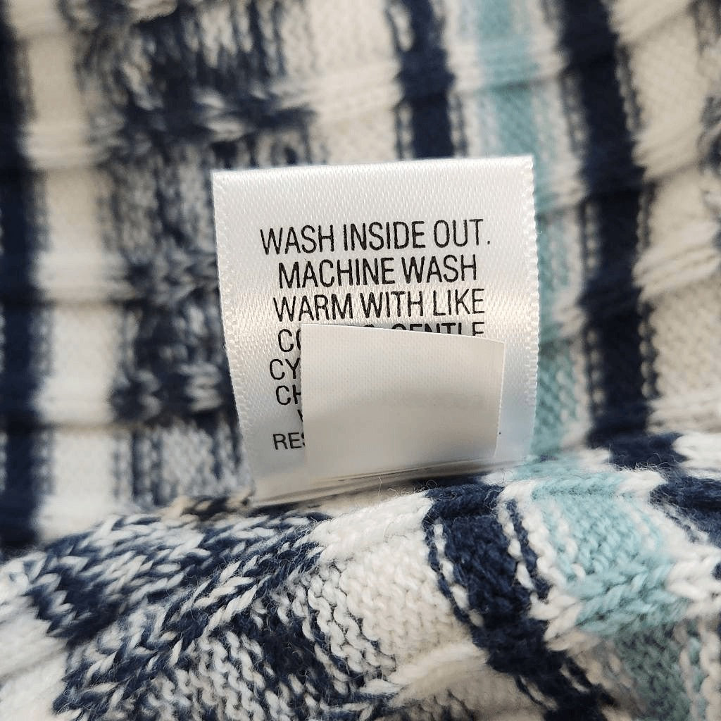 Croft & Barrow Navy and White Striped V-Neck Sweater Size XL Navy Knit Sweater