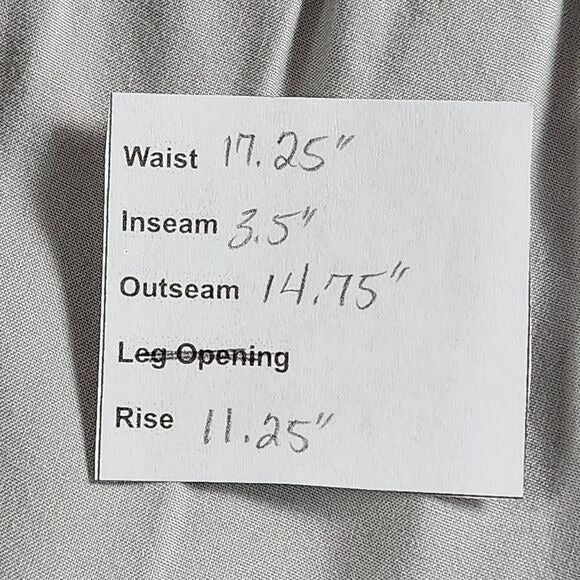 Uniqlo Gray Pull-on Shorts Size XL Light Gray Pull-on Drawstring Shorts