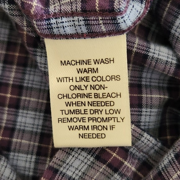 Roundtree & Yorke Men's Blue Plaid Shirt Size Medium Blue and Purple Men's Shirt