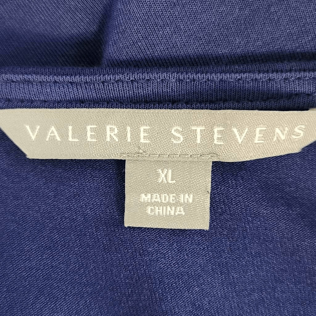 Valerie Stevens Navy Top with Crochet Lace Accents Size XL Navy Blouse