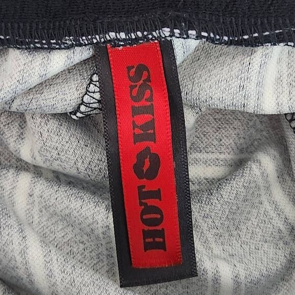 Hot Kiss Black and White Stripe Cropped Wide Leg Pants Size Medium New