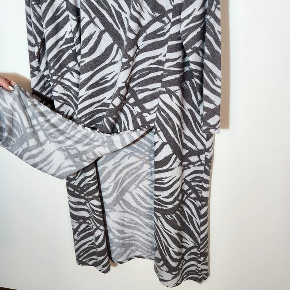 Modx Gray Zebra Stripe Long Sleeve Maxi Dress Size 3X