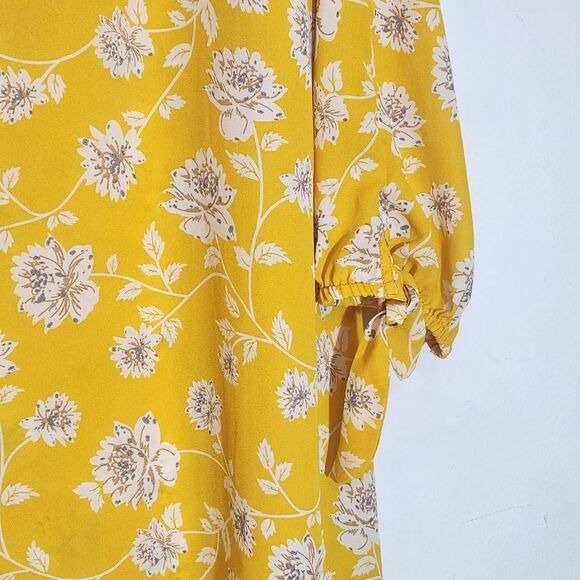 Mix by 41 Hawthorn Yellow Floral Blouse Size 2X White and Yellow Floral Top