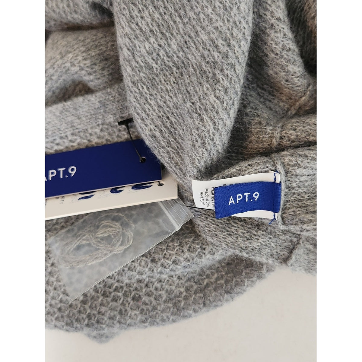 Apt. 9 Gray Cashmere Soft Knit Infinity Scarf One Size NWT