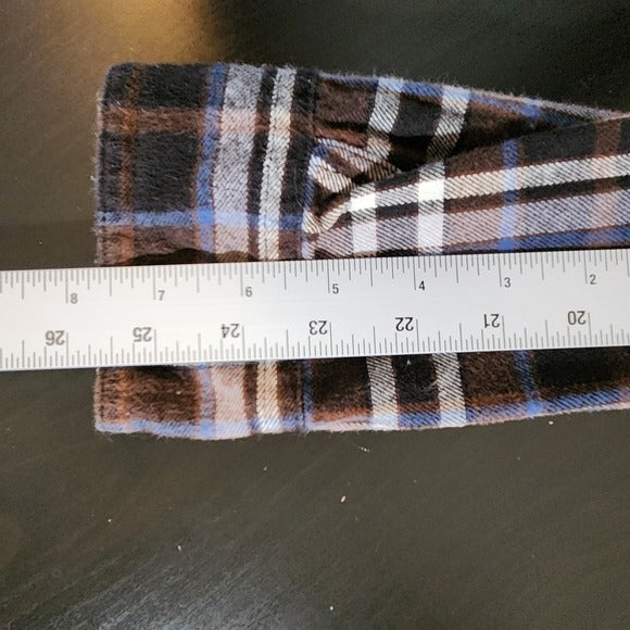 Roebuck & Co. Men’s Brown Plaid Button Down Flannel Shirt Size Large