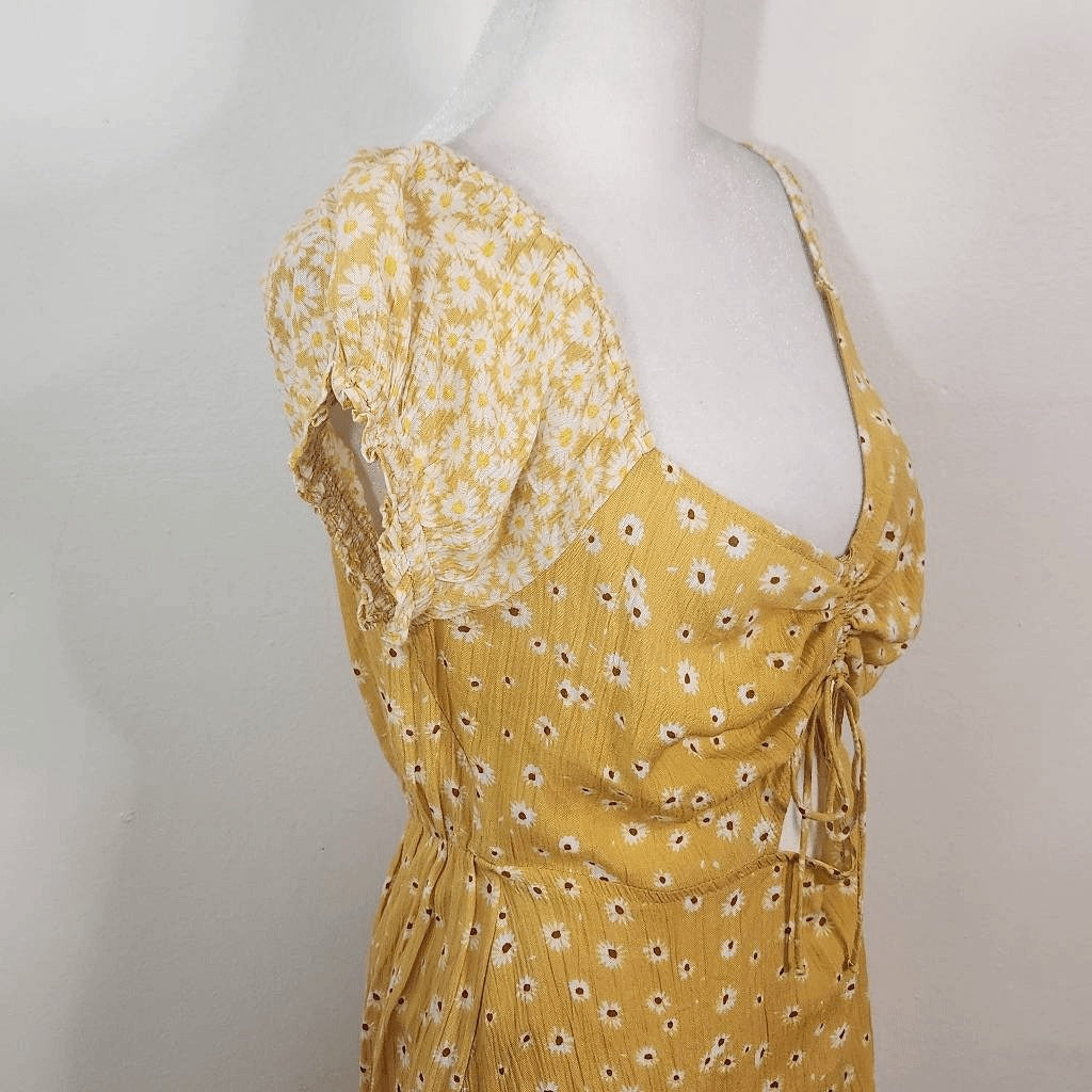 Derek Heart Yellow Floral Mini Dress with Cutout Size Large Floral Boho Dress