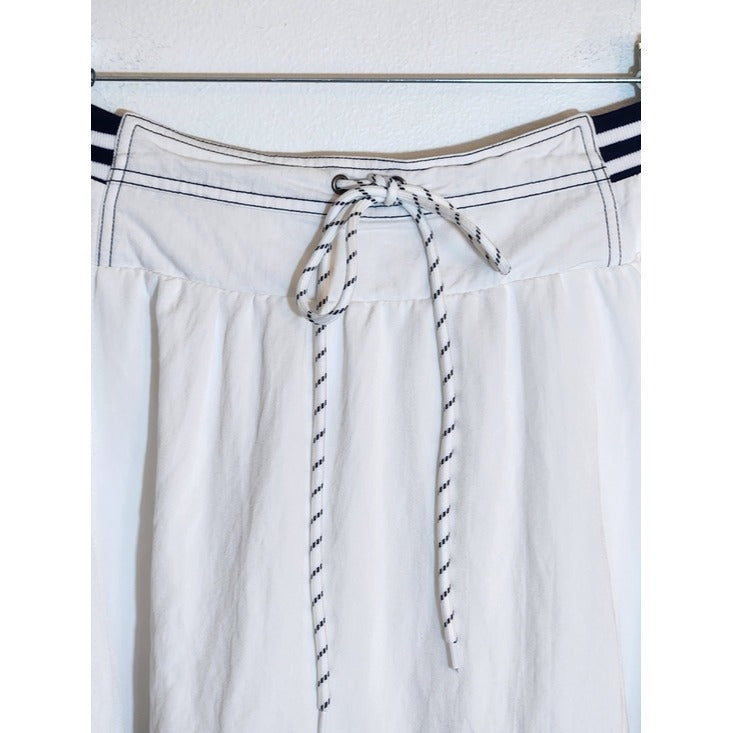 &Merci White and Navy Preppy Skort Size Large