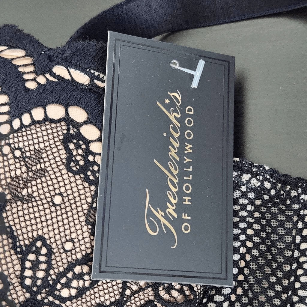 Frederick's of Hollywood Nude and Black Lace Padded Bra 32DD NWT Lingerie Shower