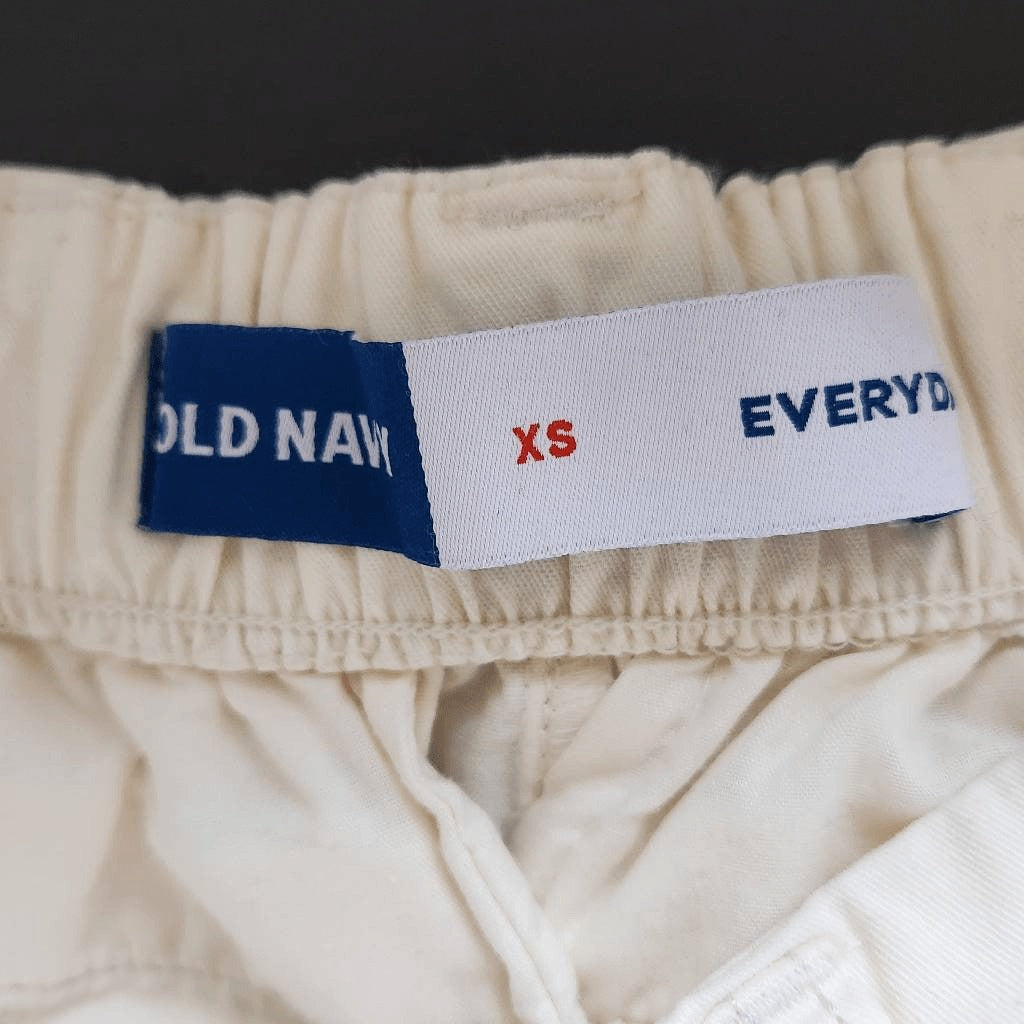Old Navy Cream Shorts Size XS Old Navy Cream Everyday Shorts