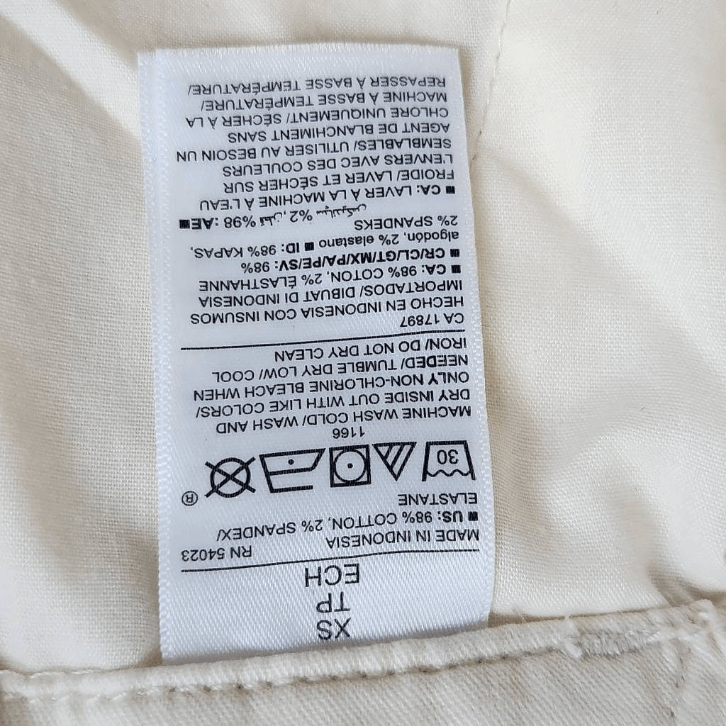 Old Navy Cream Shorts Size XS Old Navy Cream Everyday Shorts