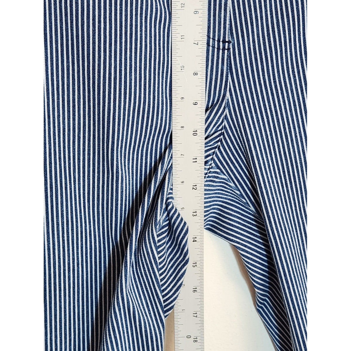 Ruby Rd. Blue and White Striped Pull-On Capri Pants with Lace-Up Hem Size 12