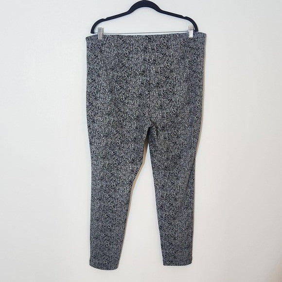 Intro Black and White Pull-on Stretch Pants Size 2X Black Print Pants