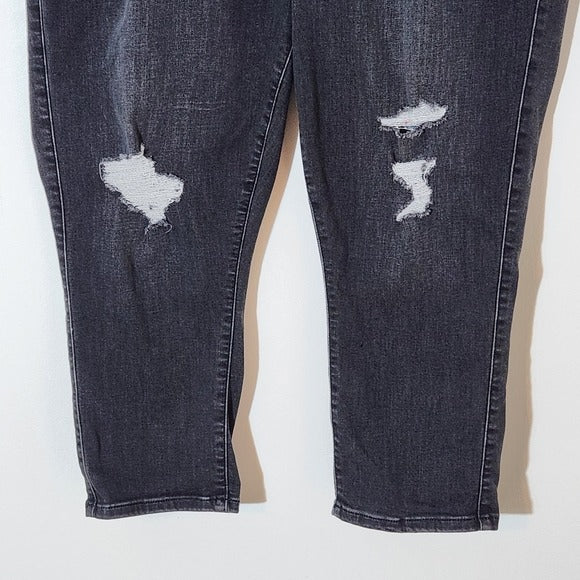 Torrid Black Crop Bombshell Skinny Jeans Size 20