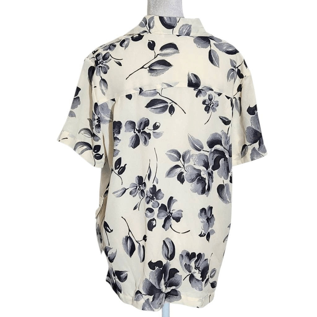 Chaus Gray and Cream Short Sleeve Button-Up Blouse NWT Size 10 Gray Floral Top