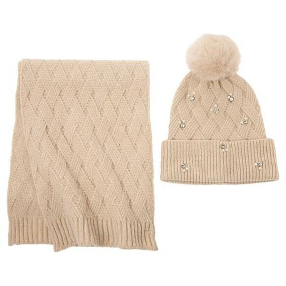 C. Wonder Cream Knit Scarf and Hat Set One Size Cream Scarf Gift Set New