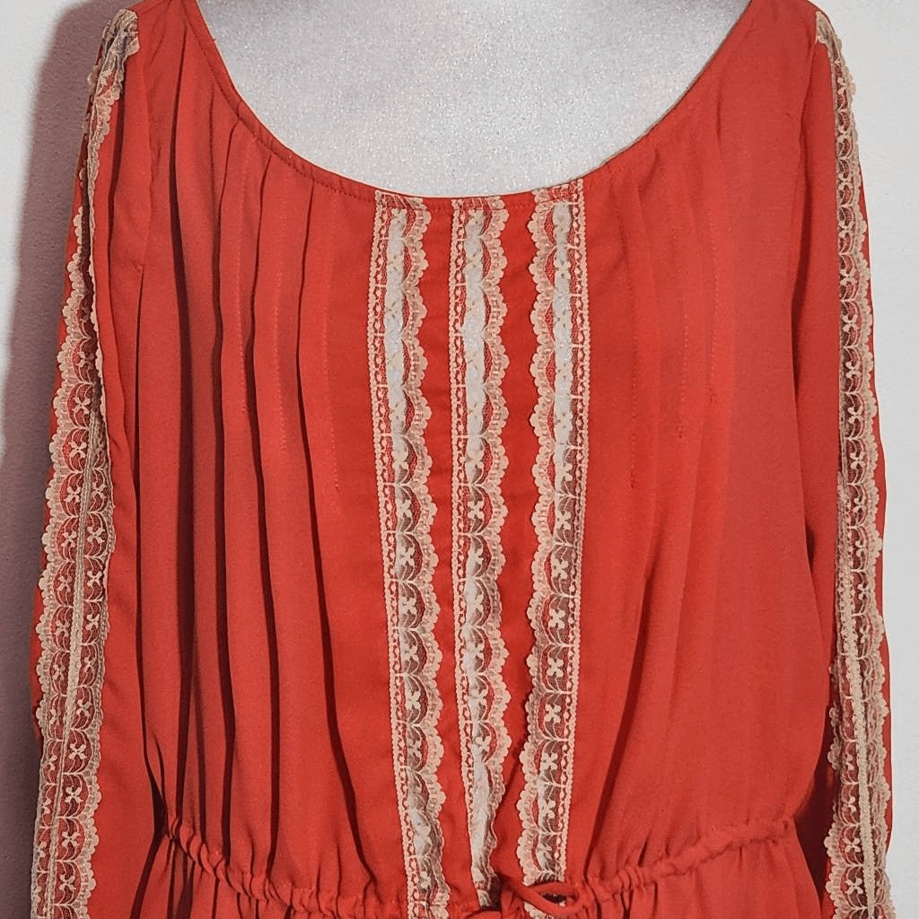 Gibson Latimer Red-Orange Pleated Blouse with Cream Lace Size Medium