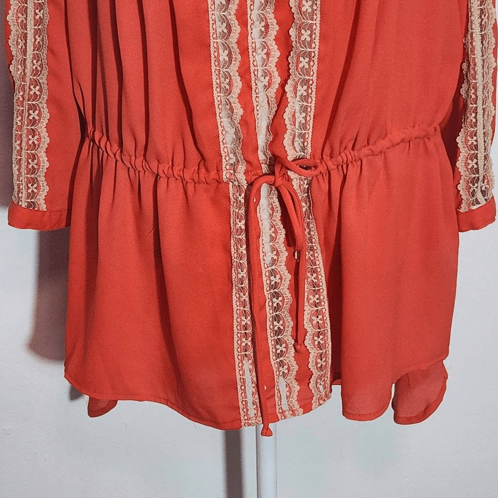 Gibson Latimer Red-Orange Pleated Blouse with Cream Lace Size Medium