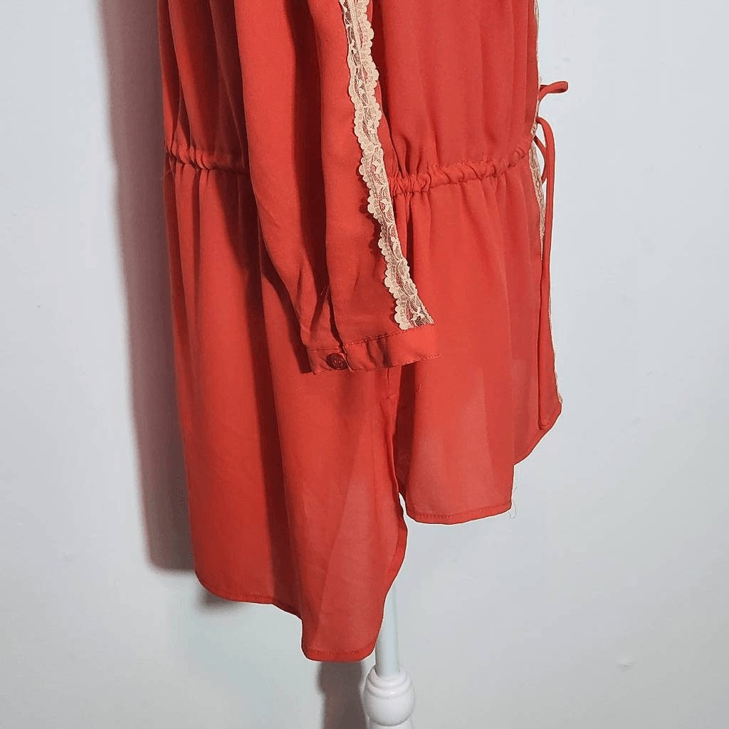 Gibson Latimer Red-Orange Pleated Blouse with Cream Lace Size Medium