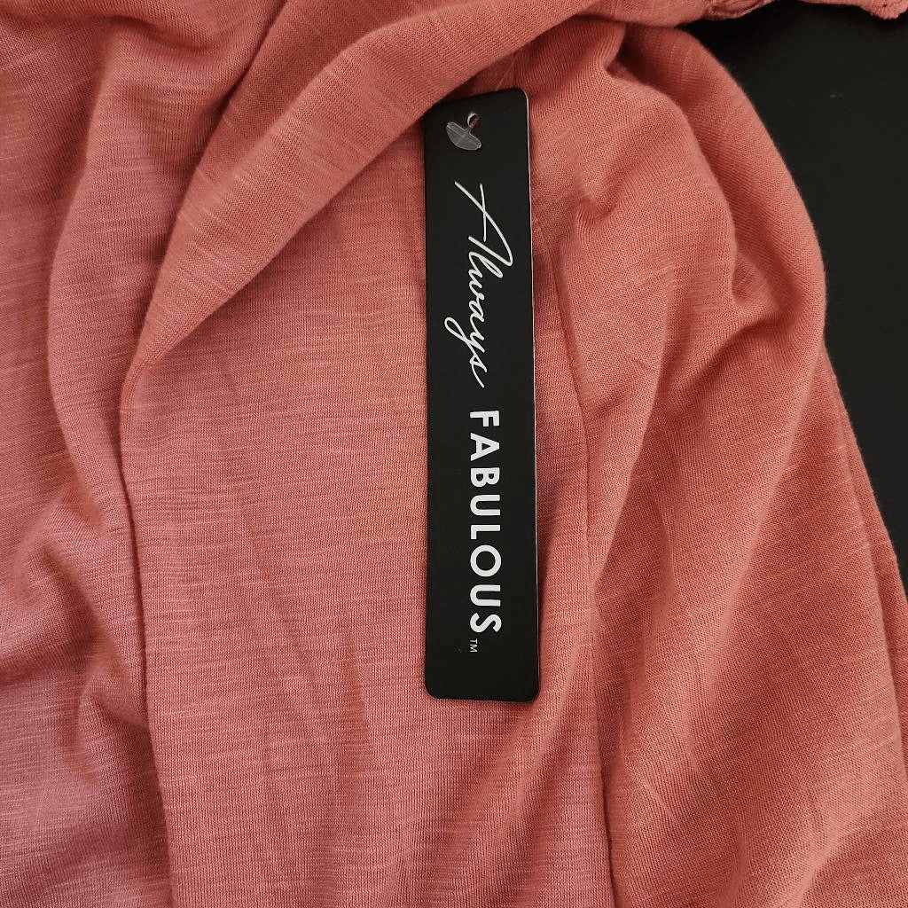 Absolutely Famous Pink Knit Top Size XL NWT Pink Crochet Top