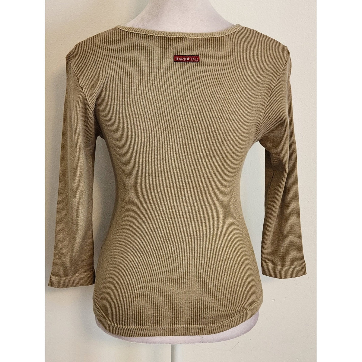 Hard Tail Tan Ribbed Knit Fitted V-Neck Top with 3/4 Sleeves One Size