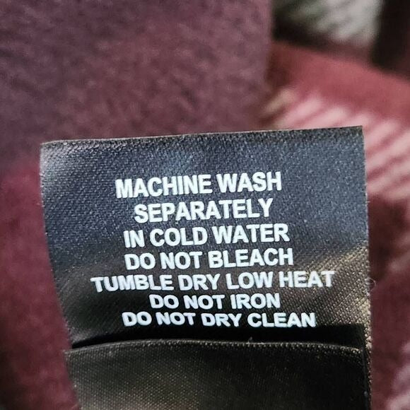 Ike Behar Burgundy Plaid Wrap One Size Fleece-Lined Plaid Wrap