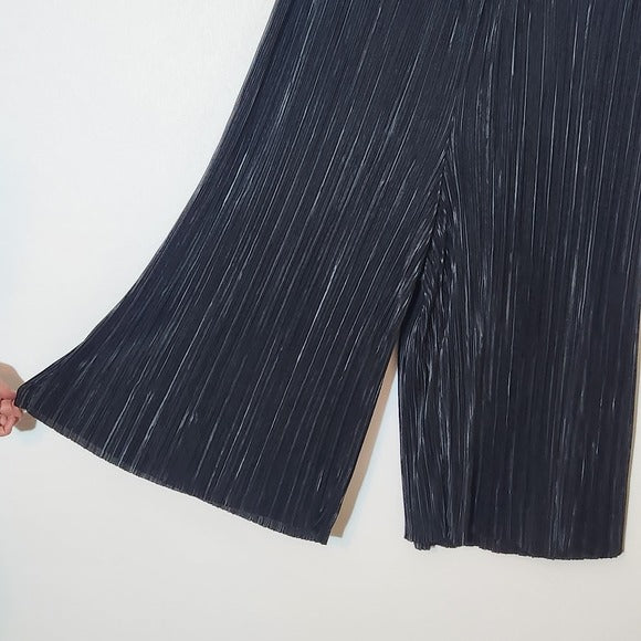 Serengeti Black Pleated Wide-Leg Capri Pants Size XL Black Plisse Pants
