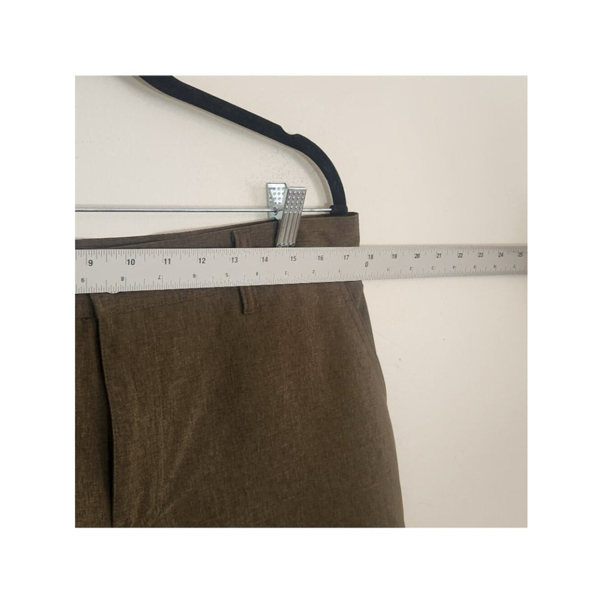 32 Degrees Dark Olive Green Performance Golf Shorts Size 33