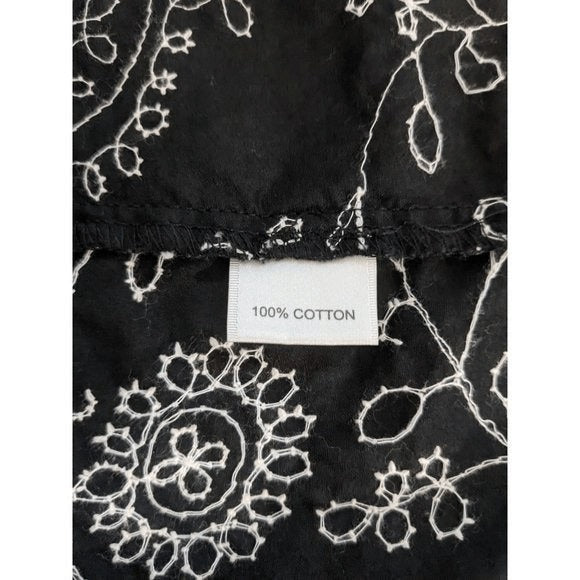 Van Heusen Black Cream Embroidered Skirt Size 6 Embroidered A-Line Skirt