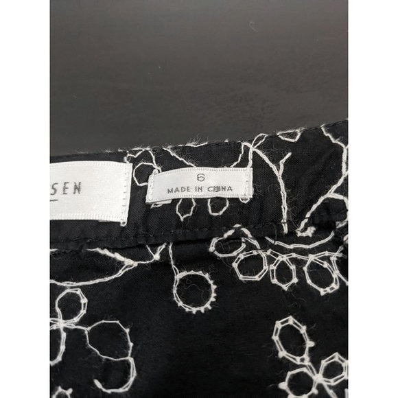 Van Heusen Black Cream Embroidered Skirt Size 6 Embroidered A-Line Skirt
