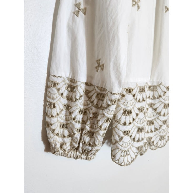 Time and Tru White and Tan Embroidered Boho Peasant Blouse Size XS 0-2
