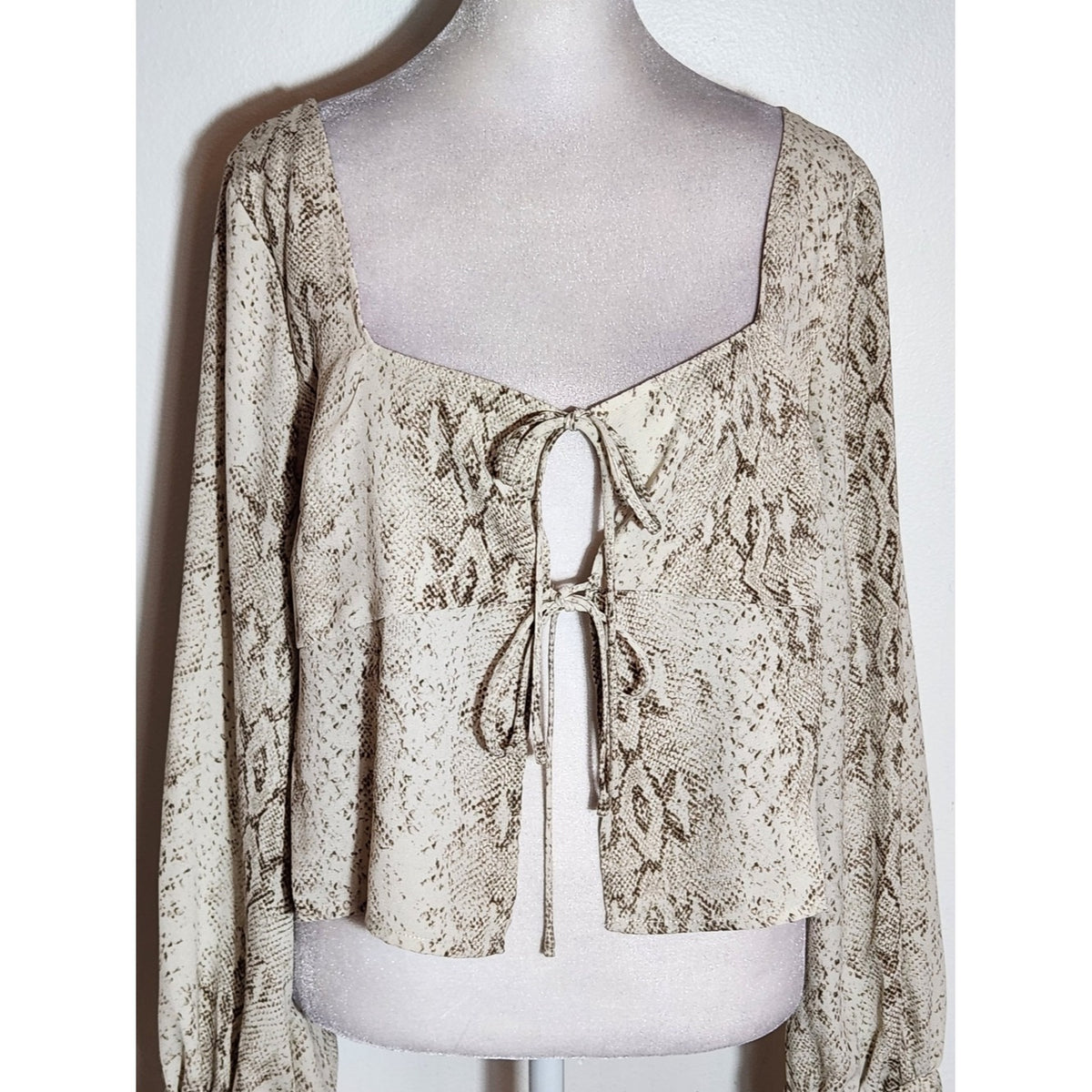 Leith Brown and Cream Snakeskin Print Tie-Front Cropped Blouse Size Large