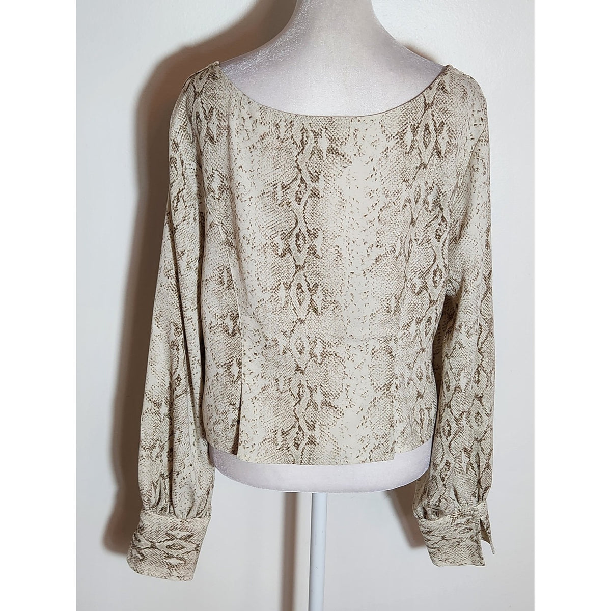Leith Brown and Cream Snakeskin Print Tie-Front Cropped Blouse Size Large
