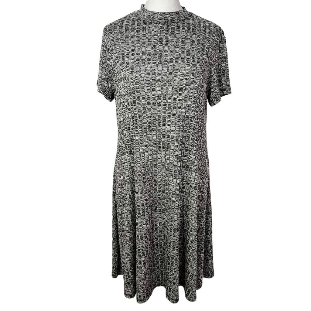 Kristin Nicole Gray Swing Dress Size Medium Mock Neck Ribbed Knit Dress