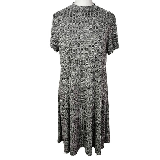 Kristin Nicole Gray Swing Dress Size Medium Mock Neck Ribbed Knit Dress