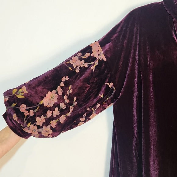 Umgee Plum Velvet Top with Burnout Statement Sleeves Size Large NWT
