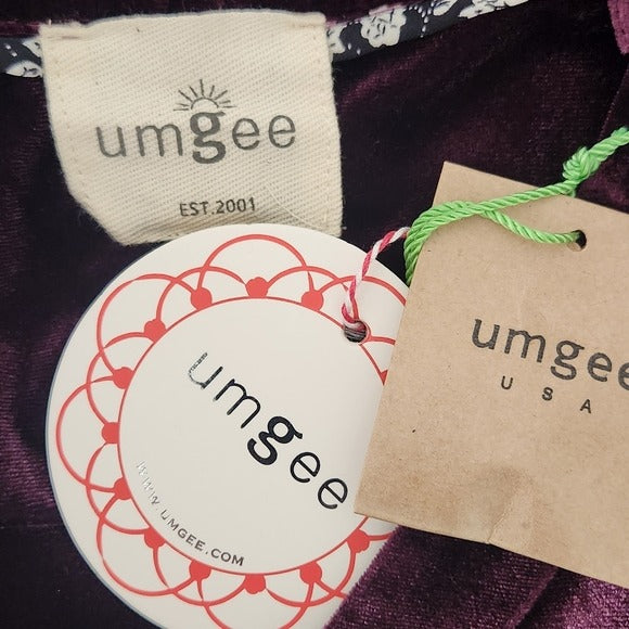 Umgee Plum Velvet Top with Burnout Statement Sleeves Size Large NWT