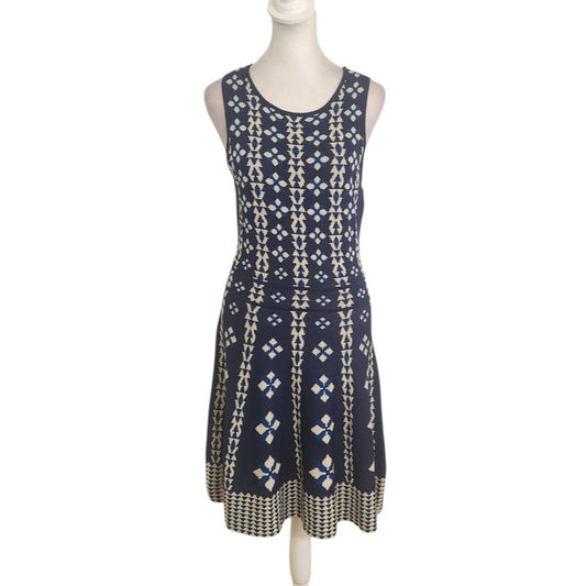 Cynthia Steffe Blue and Off-White Knit Fit and Flare Dress Size Medium