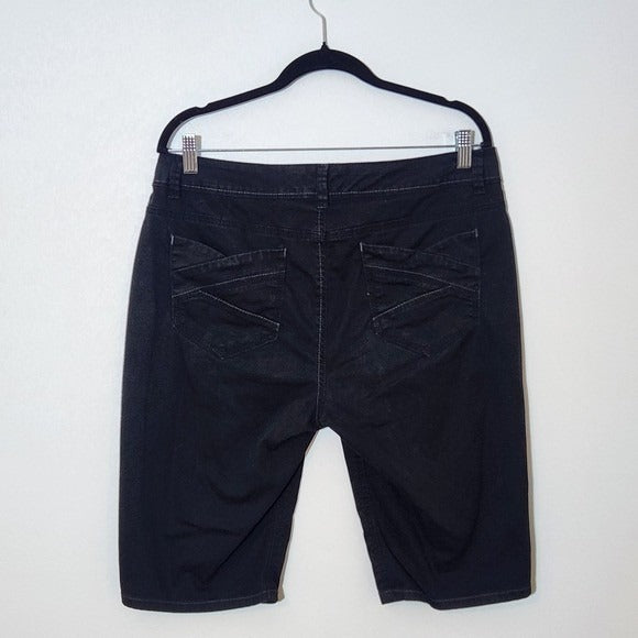 Jones New York Black Bermuda Shorts Size 10 Women's Black Shorts