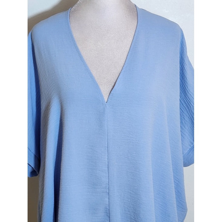Urban Daizy Light Blue V-Neck Blouse Size Medium