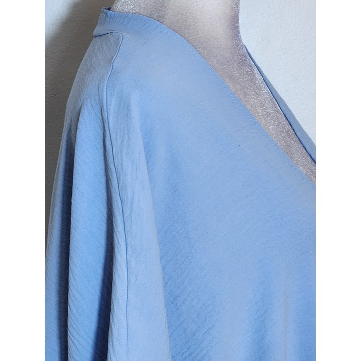 Urban Daizy Light Blue V-Neck Blouse Size Medium