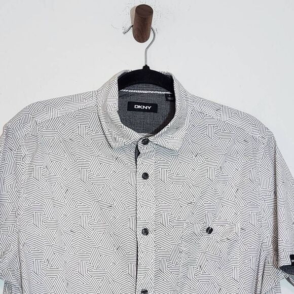 DKNY White and Black Logo Print Short Sleeve Button Down Shirt Size Large