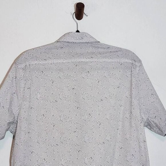 DKNY White and Black Logo Print Short Sleeve Button Down Shirt Size Large