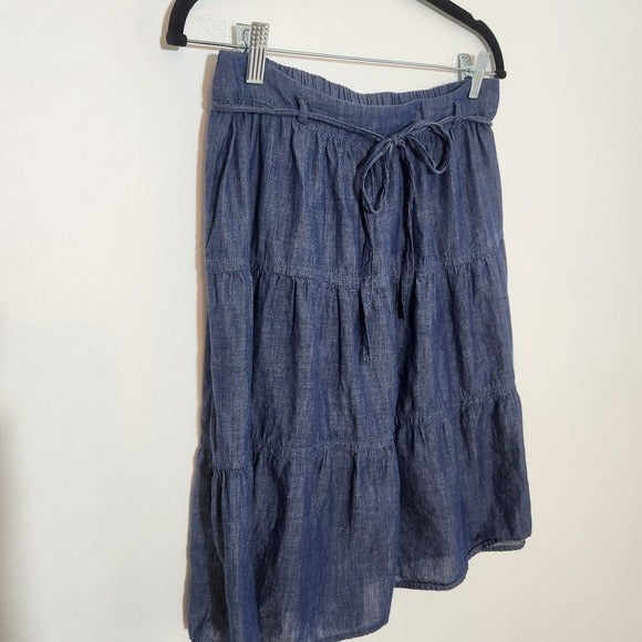Old Navy Chambray Denim Blue Tiered Skirt Size Small Chambray Skirt