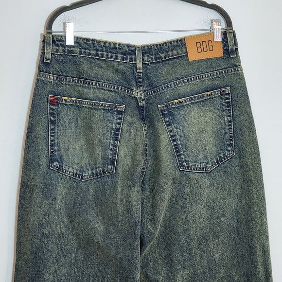 BDG Womens Distressed Baggy Tapered Jeans Size 31