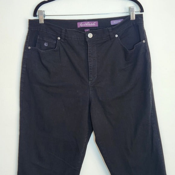 Gloria Vanderbilt Black High Rise Jeans Size 16
